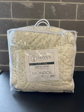 Load image into Gallery viewer, Monroe Luxe Beddy’s