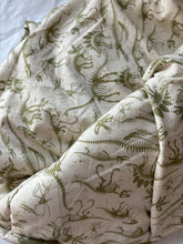 Load image into Gallery viewer, Fossils Zipper Bedding (N&amp;W)
